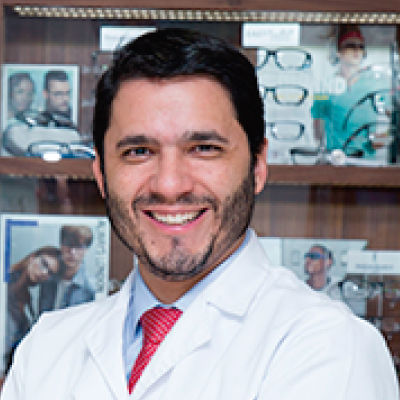 DR. LUKAS SALDARRIAGA FRANCO